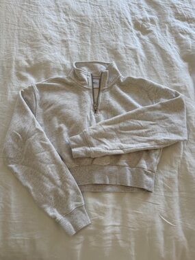 Aritzia TNA 3/4 zip